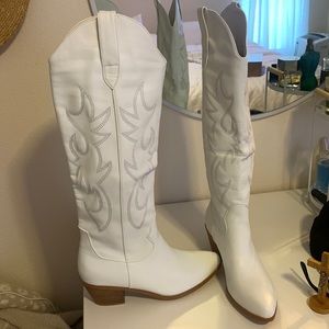 White western cowboy boots